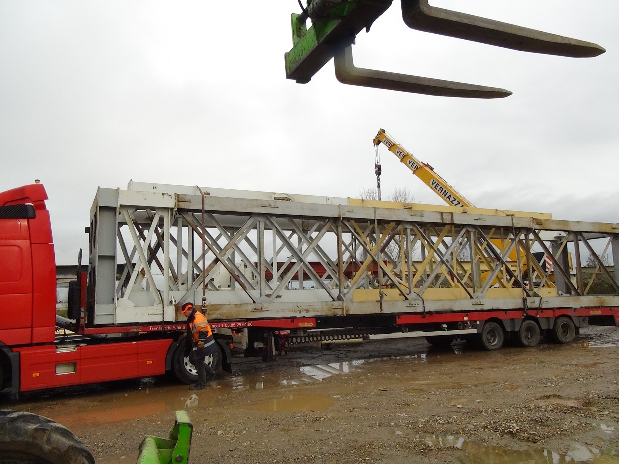 transport des éléments de grue LIEBHERR 1000 tonnes