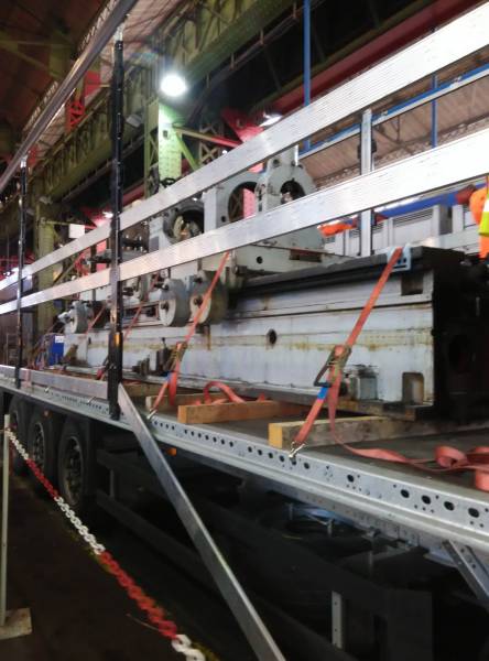 Transport et empotage d'une machine outil démontée dans le cadre d'un démantèlement d'usine PACA